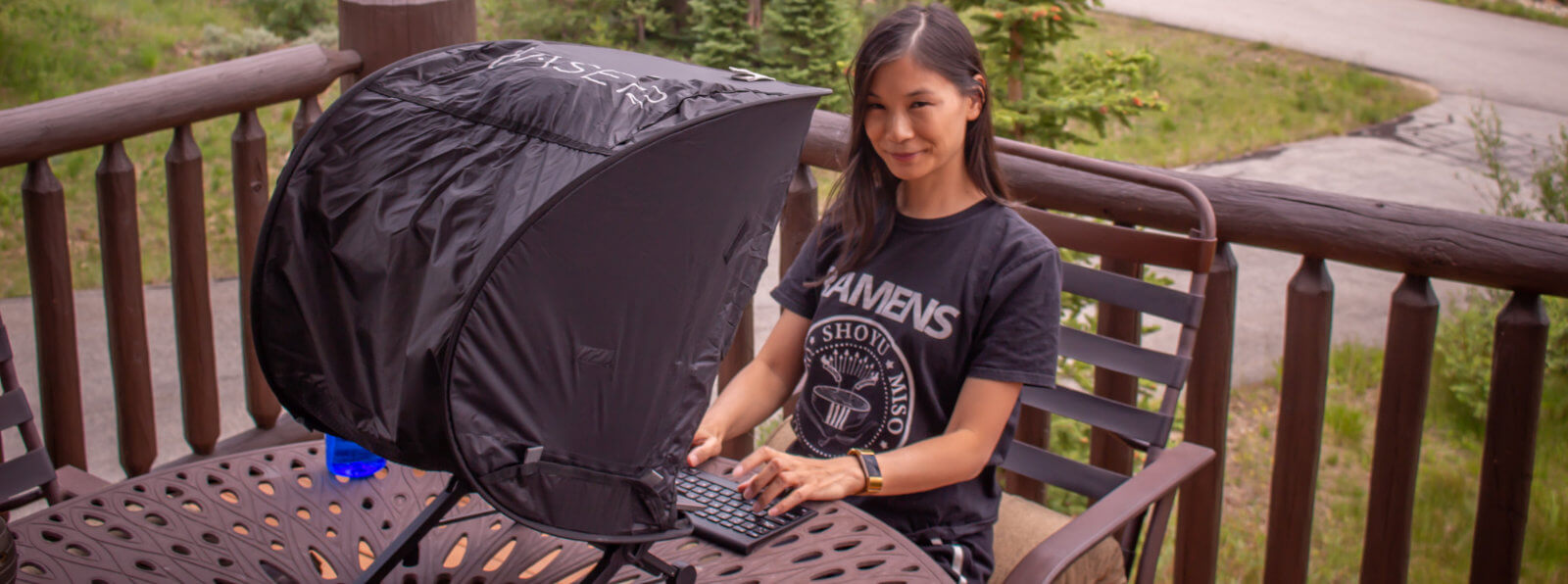 Using Computer Outside How to Work on a Laptop Outside Effectively: 10 Tips for Working in Ha ...